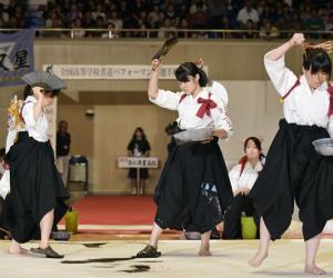 书法与舞蹈的完美结合 甲子园书道表演-日本文