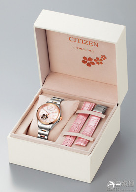 西铁城限量发售樱花主题女士腕表