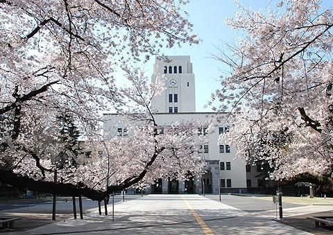 日本私立大学的学费持续上涨 工薪家庭不堪重负