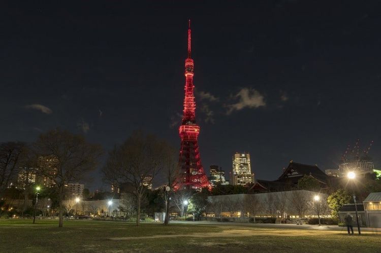 东京塔除夕夜“中国红”点灯背后  华侨们的家国情怀