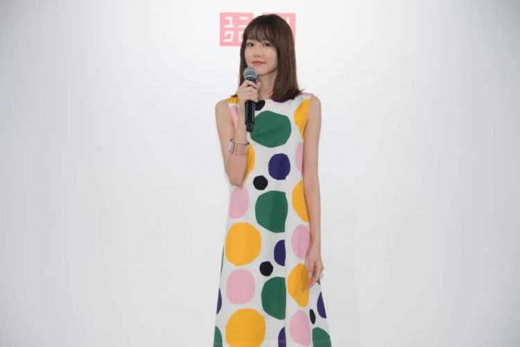 优衣库的新款,让我想起了《监狱风云》里的周润发... 优衣库的新款,让我想起了《监狱风云》里的周润发...