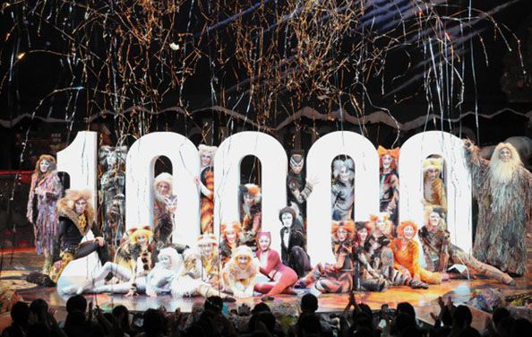 日本四季剧团音乐剧《猫》迎来第一万场演出 观众累计995万人