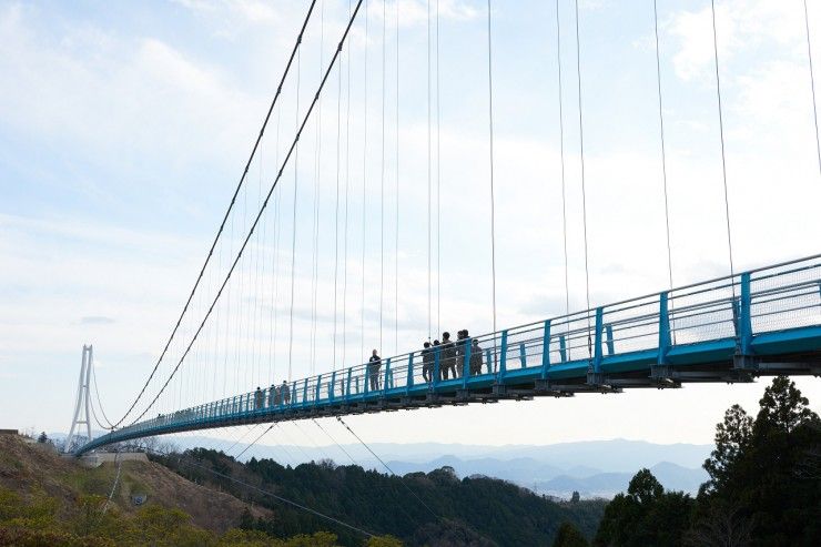 日本绝景一一横跨静冈县的400米“三岛大吊桥”
