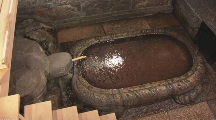 大阪四天王寺 飞鸟时代龟形石制品