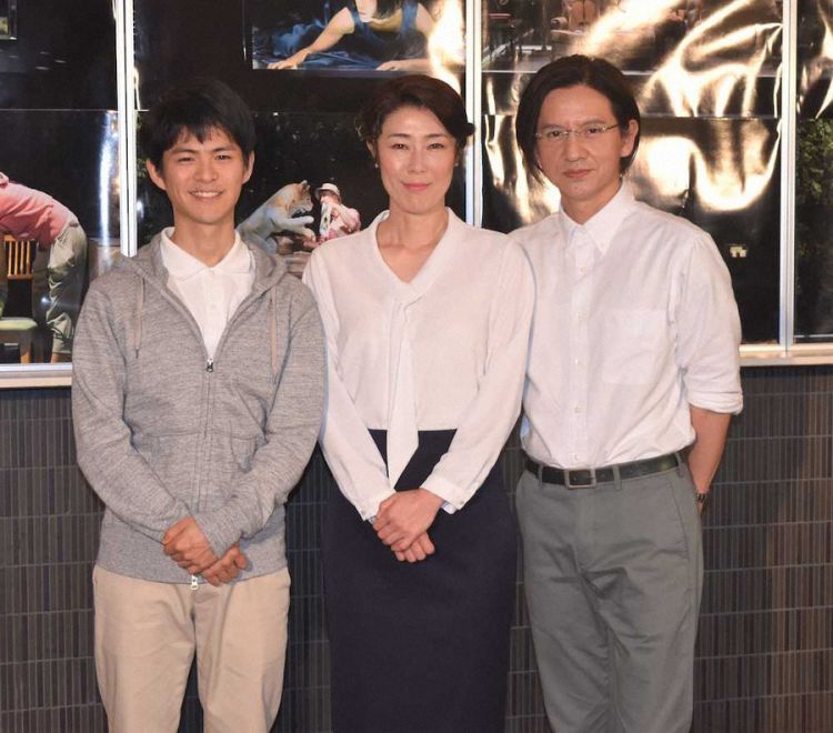 寺岛忍等人公开彩排舞台剧《海边的卡夫卡》