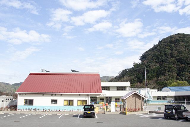 为何日本的“学校重组”计划迟迟无法推进？