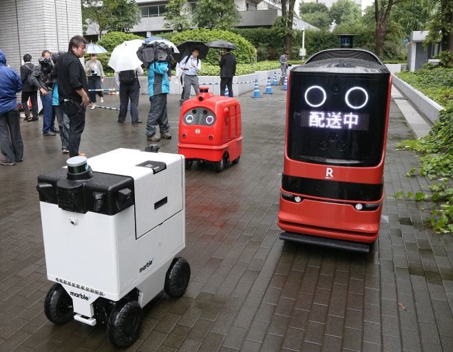 日本将利用自动行走机器人送货 今年进行实证试验