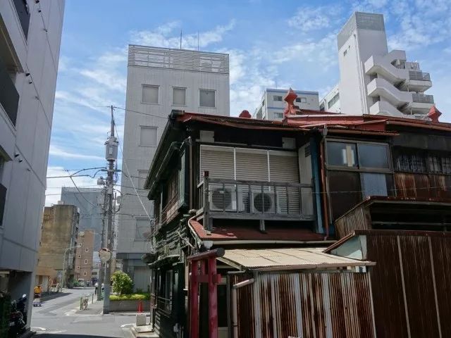 日本，一场迟到45年的地震