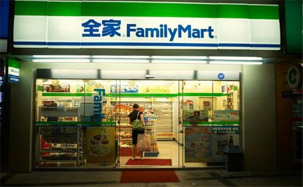 日本便利店在中国市场面临着怎样的发展难题？
