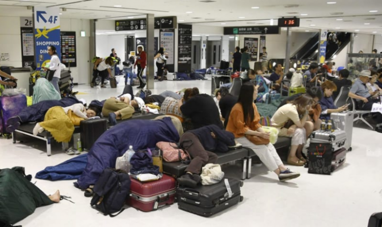 约6成外国旅客因15号台风滞留成田机场，日本将以此为戒制定对策