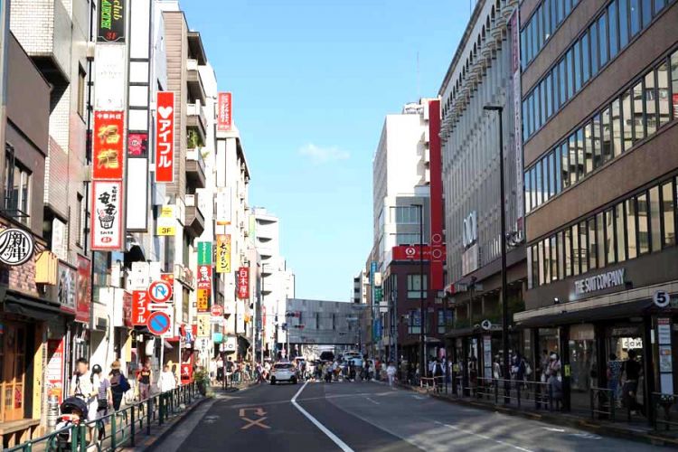 从泡沫经济到令和时代——年轻人憧憬的东京街区在30年间有何变化？