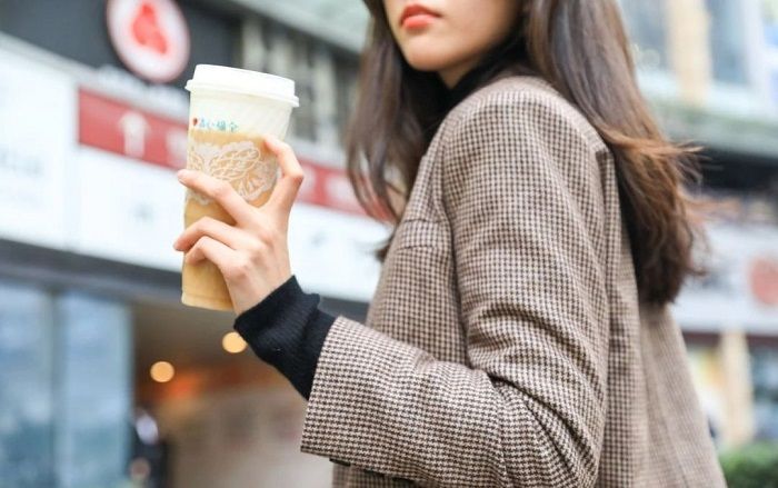 台湾奶茶在日本热度不减，原因竟与可以“边走边喝”有关？
