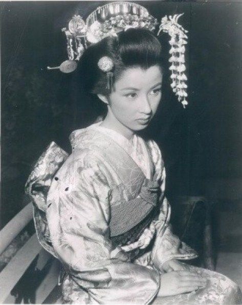 日本殿堂级演员八千草薫去世，享年88岁