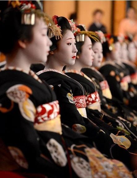是“不速之客”而非“上客”，为什么日本社会如此讨厌外国游客？