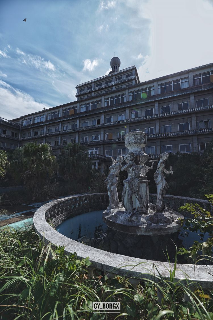 「废墟探索」日本最大废弃饭店：八丈皇家酒店