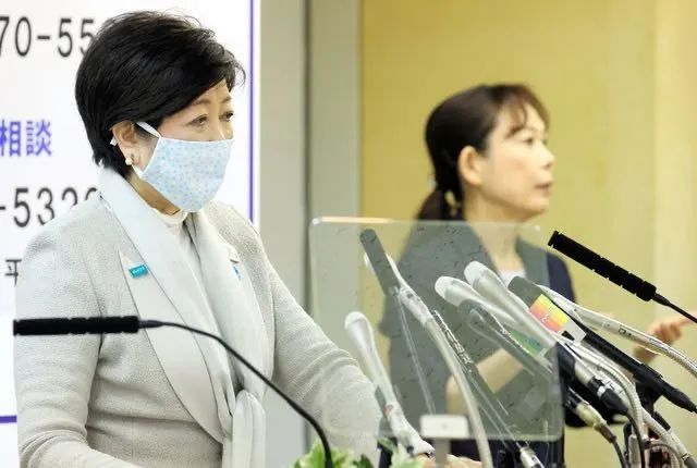 疫情之下，日本有些人“鼓励”不戴口罩