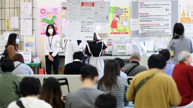 因为要发10万日元补助金，日本人最近有点不开心