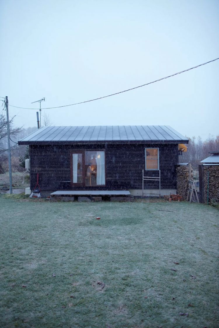 为村上春树设计住宅的建筑师，在北海道盖了这样一座面包房