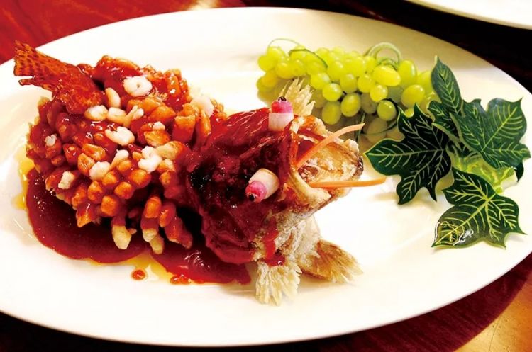中日文化趣谈丨中国菜如炼金术，日本菜呢？
