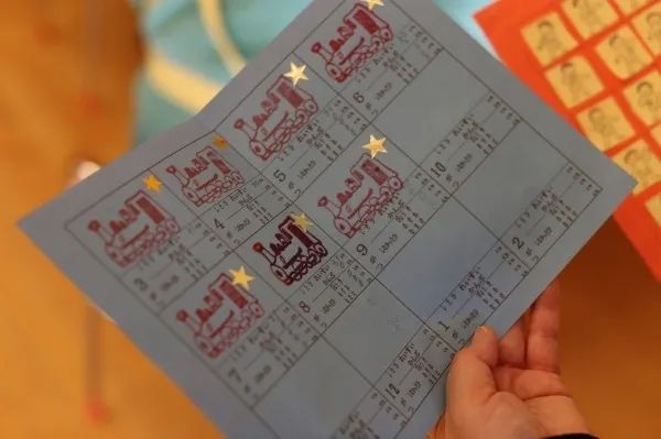 坂本龙一和小野洋子上过的“幼儿园”：教育的根源始终在生活中