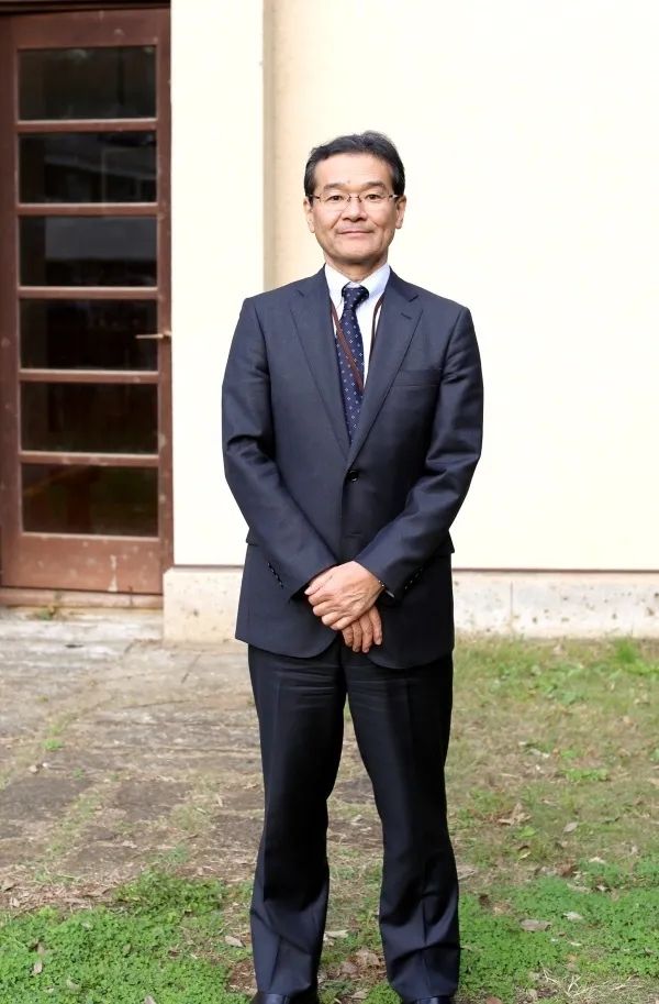 坂本龙一和小野洋子上过的“幼儿园”：教育的根源始终在生活中