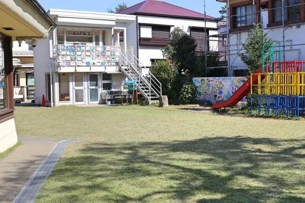 坂本龙一和小野洋子上过的“幼儿园”：教育的根源始终在生活中