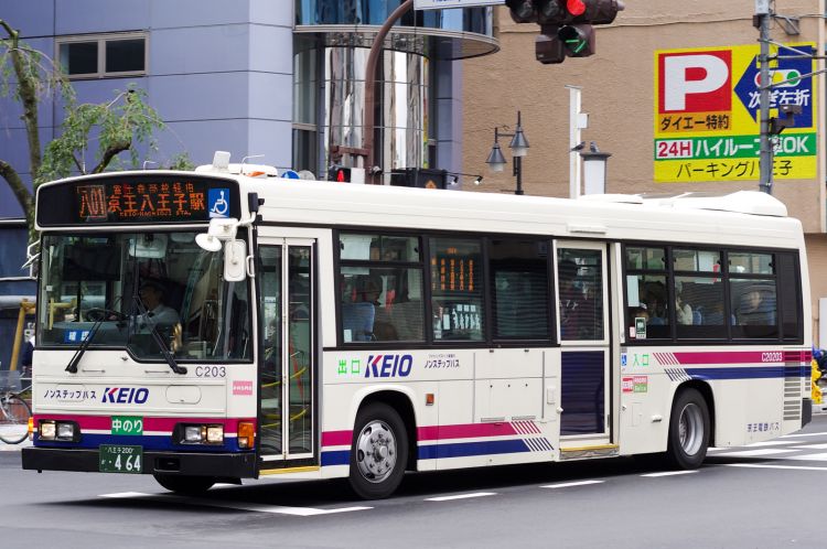  酷暑下日本大巴公司发生劳资纠纷