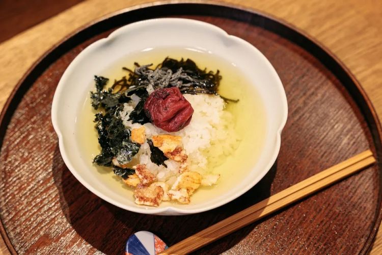 日本年轻人不太爱吃的它，突然就成了“美食顶流”？