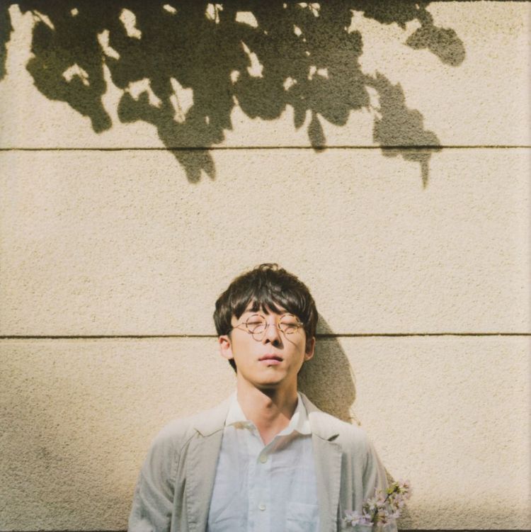 霓虹眼镜男子图鉴
