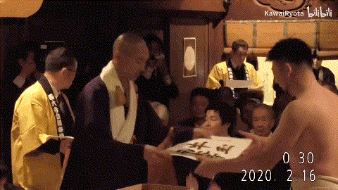 日本人新年抢头香，第一名才是倒霉蛋