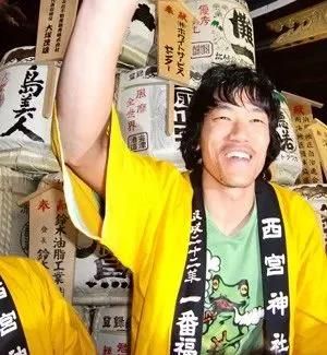 日本人新年抢头香，第一名才是倒霉蛋