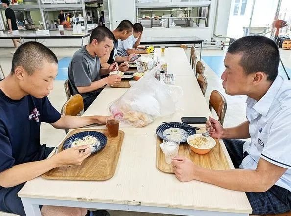 只有6个人的日本高中，打进了全国大赛