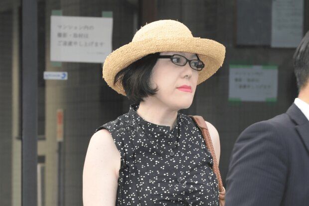 真子公主夫妇生活再添波澜 小室圭母亲出书惹非议