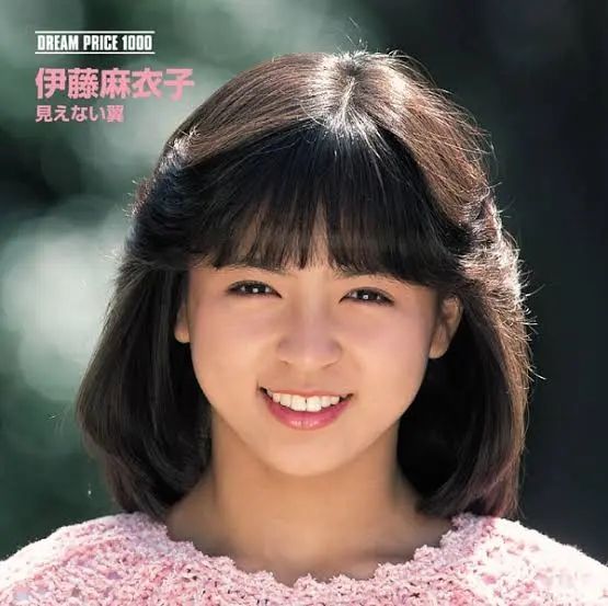 风靡日本的女偶像…在45岁考大学、60岁当教授！天生反骨的她靠一只狗彻底改变人生