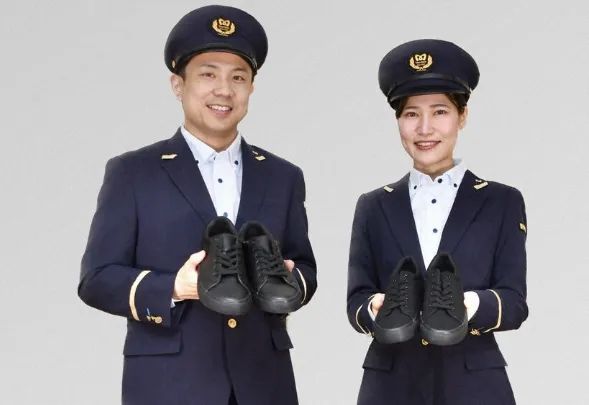 第235期：文春再曝永野芽郁田中圭暧昧聊天记录？岚将于明年解散；广末凉子患双相暂停活动；AKB20周年 | 百通板