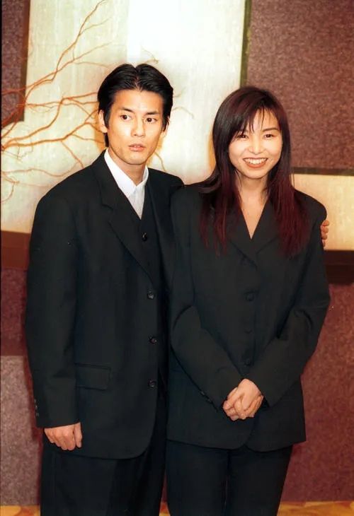 日本网友票选最般配名人夫妻Top10，离婚率飙升的时代，他们却活成了爱情范本