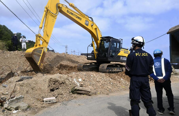 时隔近一年半 日本警方重启能登半岛地震失踪者搜寻 