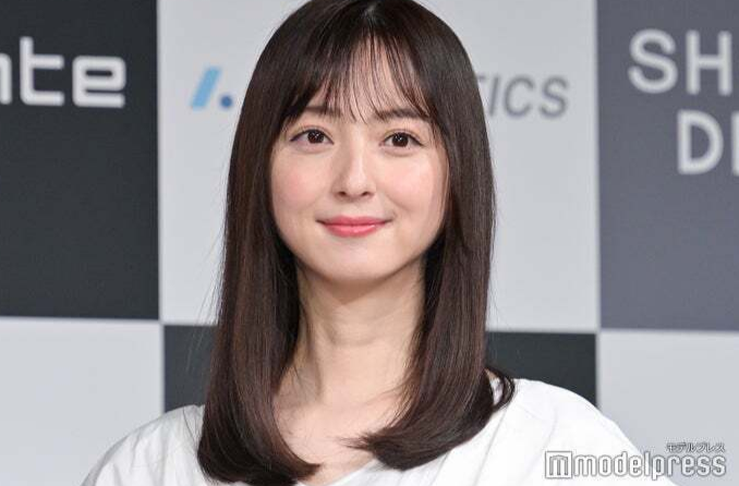 佐佐木希首度公开回应渡部建出轨事件：至今无法原谅