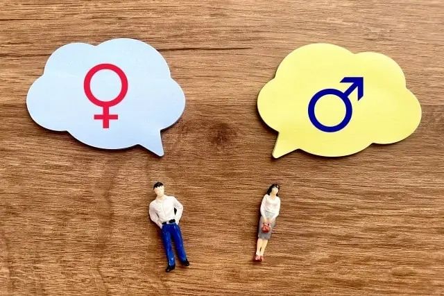老公变女人，妻子超支持。日本政府却喊：给我离婚！