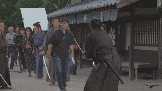 日本票房黑马，笑到妈不认！