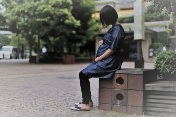 人均堕胎数远低于中国，日本女人就那么想生？