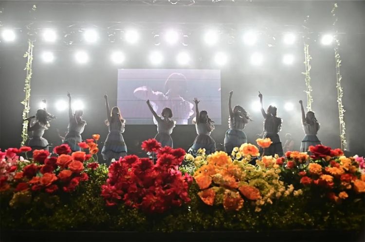 你喜欢的那个女团成员，其实也会流血
