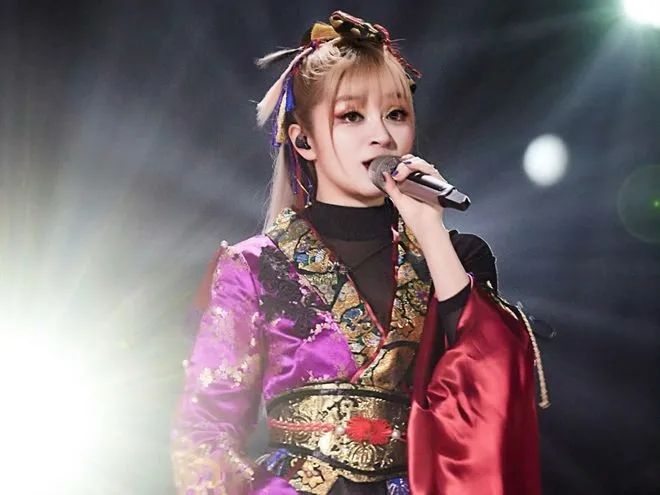 极乐净土原唱组合突发解散 主唱美依礼芽竟毫不知情？