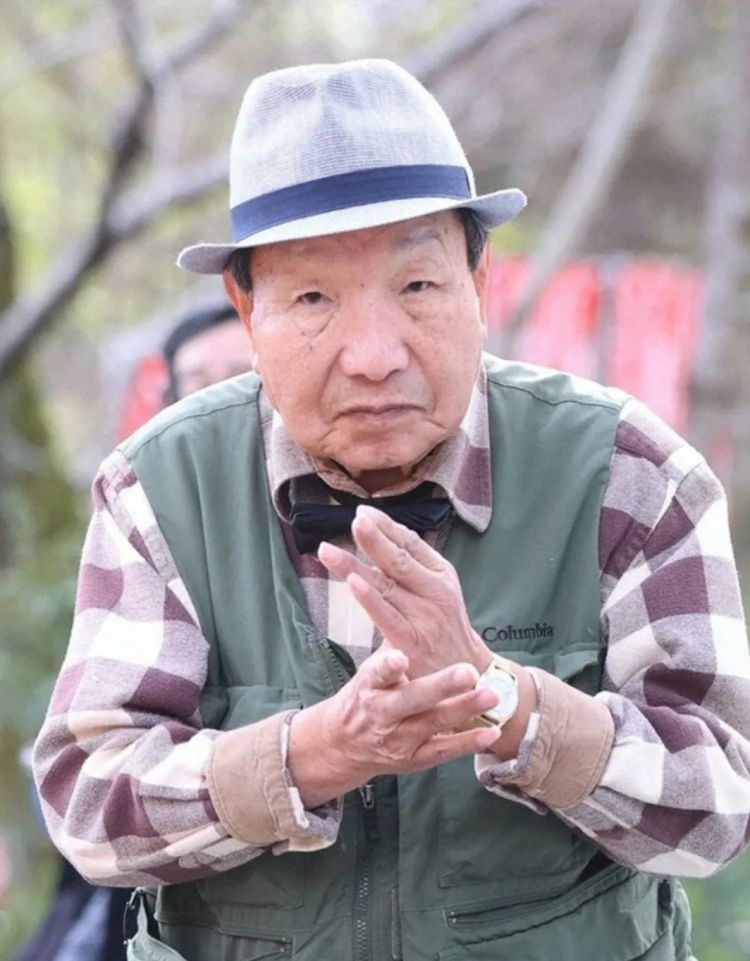 第258期:高市早苗首相梦碎?米仓凉子涉毒?NHK官宣红白主持人 绫濑遥领衔;大阪世博闭幕 | 百通板 第258期:高市早苗首相梦碎?米仓凉子涉毒?NHK官宣红白主持人 绫濑遥领衔;大阪世博闭幕 | 百通板