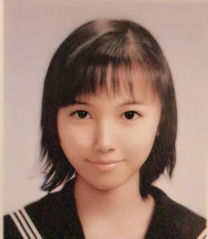 日本偶像36岁才全身整形出道,如今44岁还在闪耀舞台? 日本偶像36岁才全身整形出道,如今44岁还在闪耀舞台?