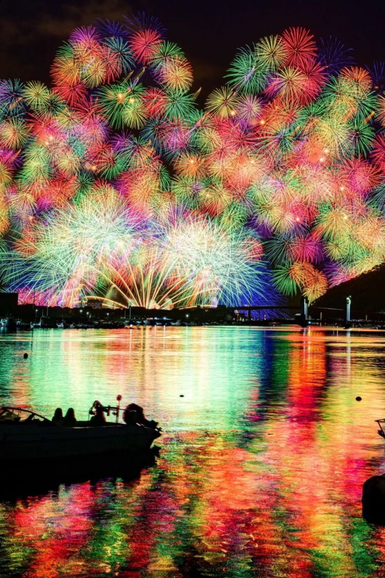 第269期:日本投入62亿应对熊害;松田圣子加盟红白;堂本光一宣布结婚;日本出生率再创新低?全球百大最美面孔出炉 | 百通板 第269期:日本投入62亿应对熊害;松田圣子加盟红白;堂本光一宣布结婚;日本出生率再创新低?全球百大最美面孔出炉 | 百通板