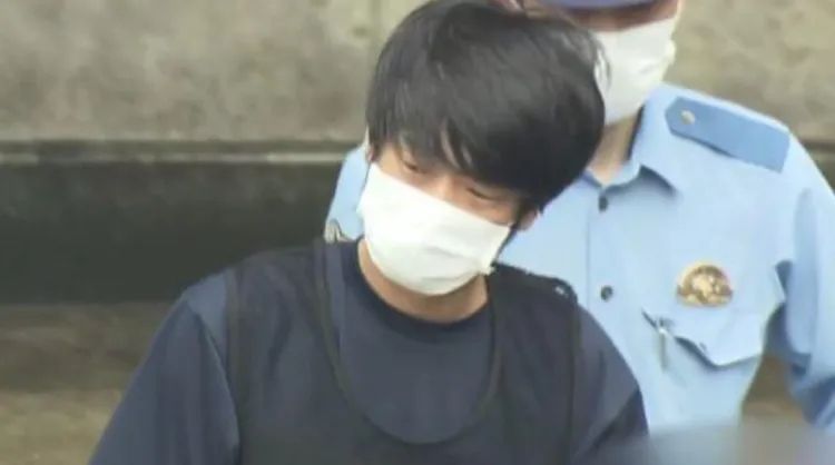 第273期:安倍晋三遇刺案宣判无期;提前大选 高市早苗支持率骤降?上野双胞胎熊猫回国 日本再无大熊猫?| 百通板 第273期:安倍晋三遇刺案宣判无期;提前大选 高市早苗支持率骤降?上野双胞胎熊猫回国 日本再无大熊猫?| 百通板