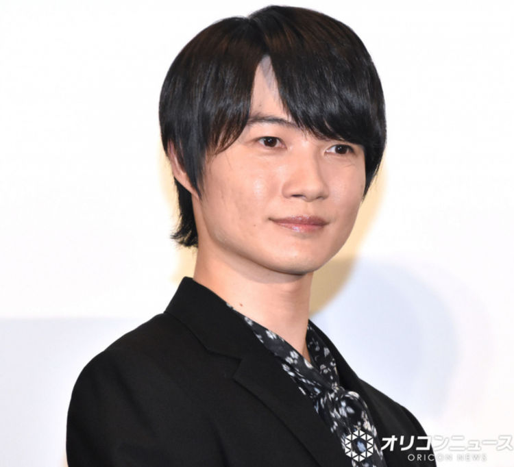 神木隆之介宣布结婚 妻子为圈外女性  