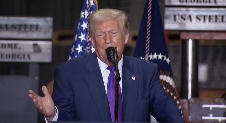 第277期:特朗普新关税再临?《EVA》官宣新作;东京晴空塔电梯突发故障?樱桃小丸子联动蜡笔小新;冬奥收官 | 百通板 第277期:特朗普新关税再临?《EVA》官宣新作;东京晴空塔电梯突发故障?樱桃小丸子联动蜡笔小新;冬奥收官 | 百通板