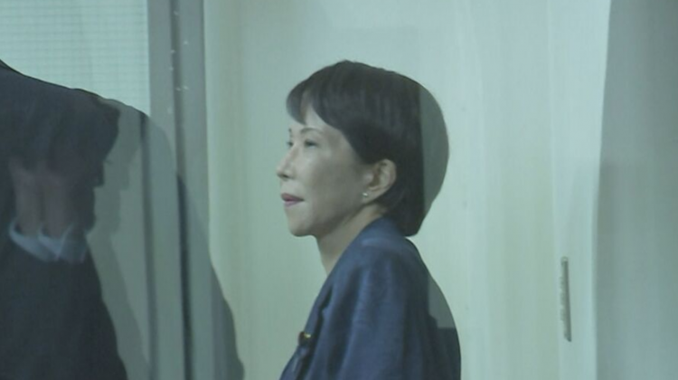 高市早苗首相因身体不适取消外交行程 